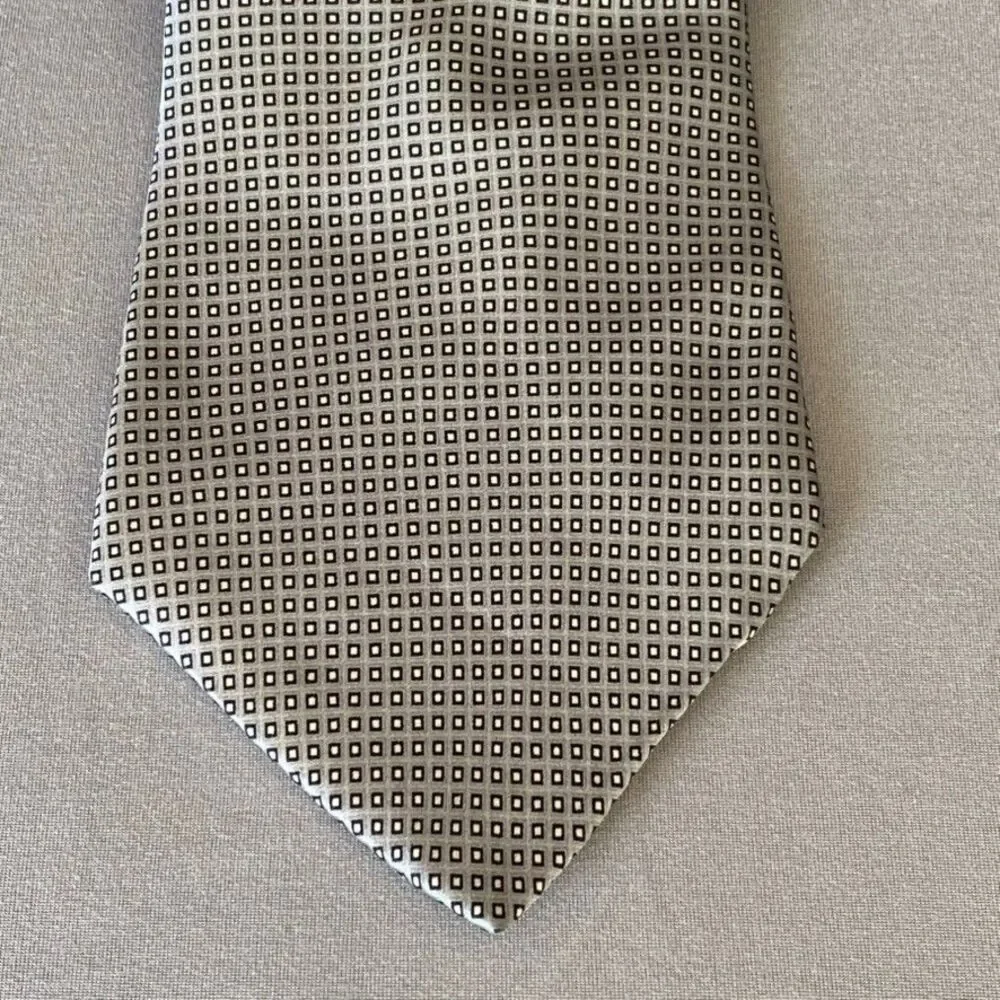 Perry Ellis Portfolio Silk Tie Gray Black Small Square Geometric USA 57